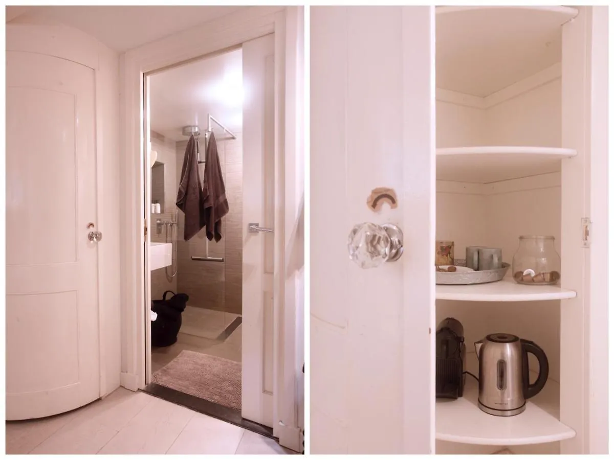 Cozy Canal Studio 암스테르담 B&B