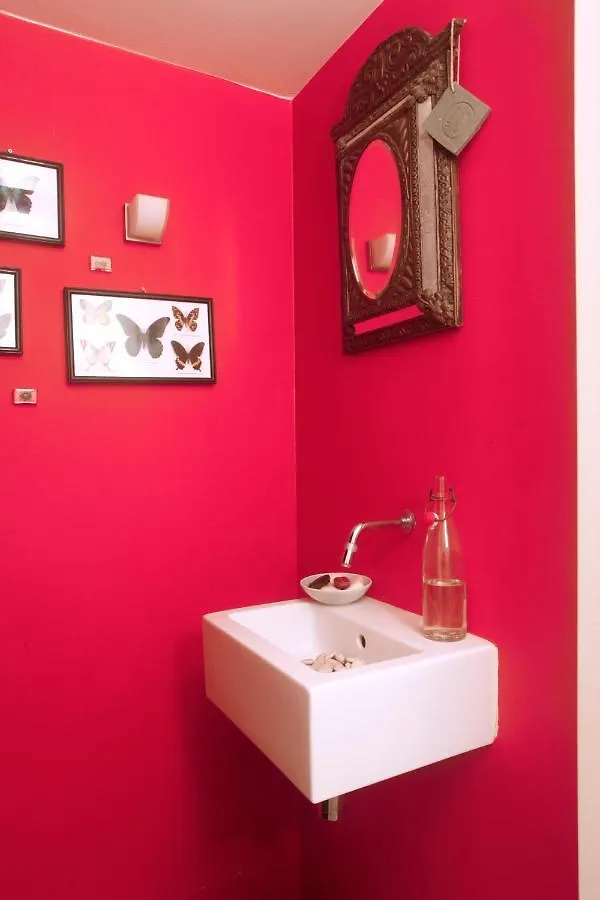 Cozy Canal Studio 암스테르담 B&B
